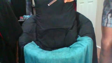 yellaboy31 online show from February 7, 2025, 8:10 pm