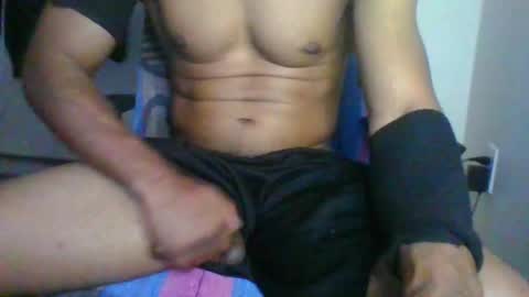 yellaboy31 online show from October 22, 2025, 12:33 am