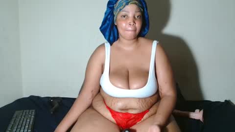 Snapshot of yellowmellow01 chatting on February 28, 2026, 6:09 pm yellowmellow01 online show from February 28, 2026, 6:09 pm