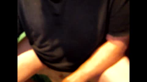 Snapshot of yellowsnakes chatting on September 17, 2025, 6:15 am . y e l l o w s n a k e s . online show from September 17, 2025, 6:15 am