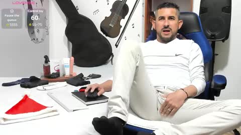 Yeol online show from December 3, 2024, 6:17 pm