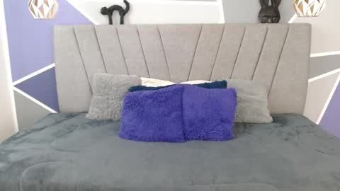 Yera  online show from November 25, 2025, 12:05 pm