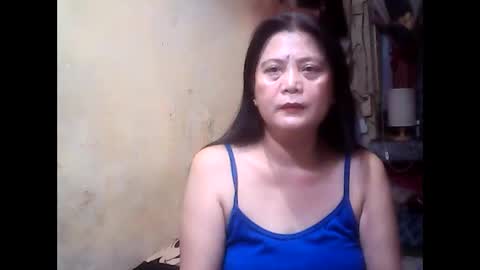 Snapshot of yesimpretty chatting on April 15, 2026, 9:27 am hi im bea online show from April 15, 2026, 9:27 am