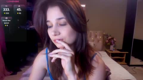 Sofie online show from February 10, 2026, 8:40 am