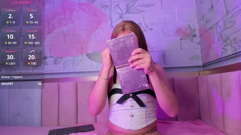 yess__daddy online show from February 18, 2025, 1:11 pm