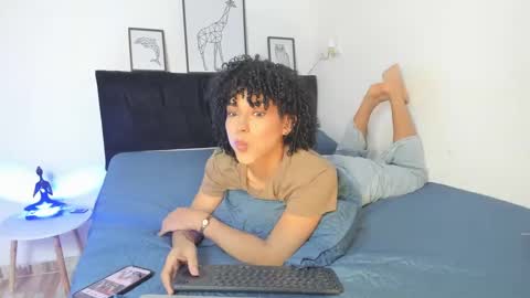 YAMPOOL  online show from September 30, 2025, 4:34 pm