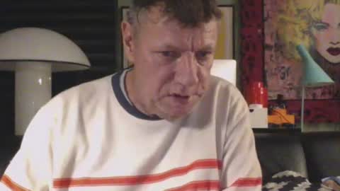 Snapshot of yessex247 chatting on December 2, 2024, 1:58 am yessex247 online show from December 2, 2024, 1:58 am