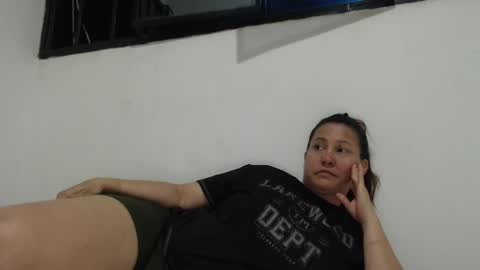 yessica and andres online show from October 16, 2025, 3:51 am