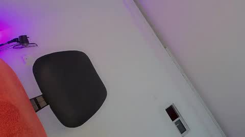 Snapshot of yessica_tsx chatting on May 19, 2026, 7:58 am yessica_tsx online show from May 19, 2026, 7:58 am