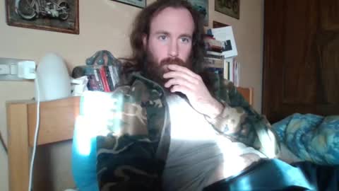 yeti_92 online show from December 15, 2024, 1:43 pm