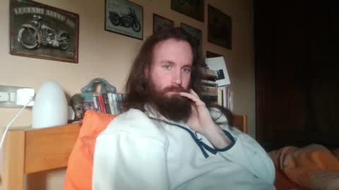 yeti_92 online show from January 11, 2025, 12:29 pm