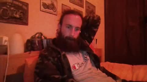 yeti_92 online show from January 28, 2025, 5:35 pm