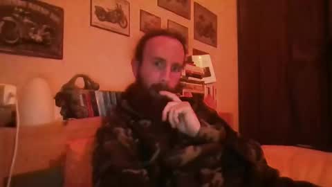 yeti_92 online show from February 6, 2025, 6:56 pm