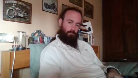 yeti_92 online show from October 18, 2025, 11:33 am