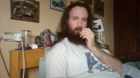 yeti_92 online show from February 9, 2026, 7:34 am