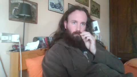 yeti_92 online show from April 23, 2026, 12:15 pm