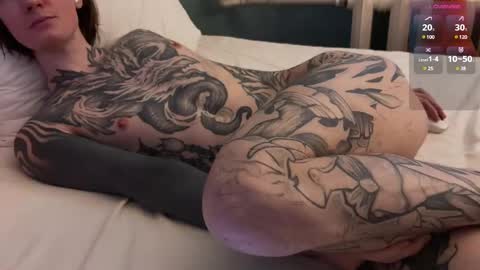 yexes online show from February 12, 2025, 5:26 am