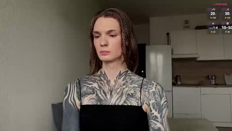 yexes online show from October 4, 2025, 8:34 am