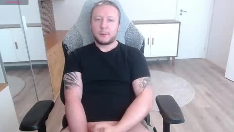Snapshot of yhdxhy chatting on May 14, 2026, 10:33 am James online show from May 14, 2026, 10:33 am