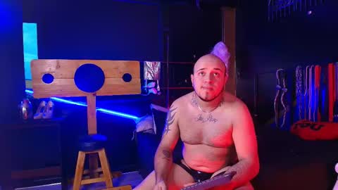 yingandyangg online show from February 17, 2026, 11:11 pm