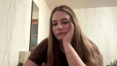 Eva online show from April 22, 2026, 6:31 pm