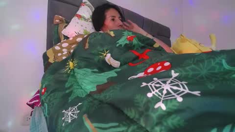 Yiny online show from December 17, 2024, 12:54 pm