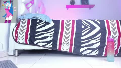 Yiovanna online show from December 10, 2024, 12:05 pm