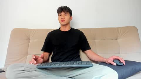 yizus_bonz online show from March 19, 2026, 9:41 pm