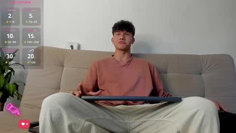 Snapshot of yizus_bonz chatting on May 22, 2026, 8:36 pm yizus_bonz online show from May 22, 2026, 8:36 pm