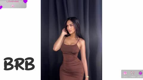 ylonagrae online show from December 17, 2024, 3:06 am