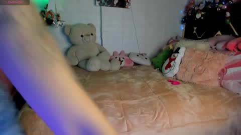 lucy online show from December 4, 2025, 4:22 am