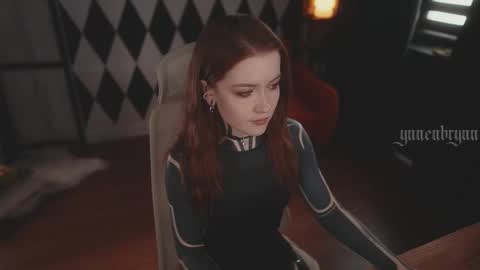 ynnenbrynn online show from September 15, 2025, 7:30 am