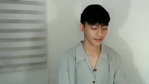 ynotyu online show from October 17, 2025, 3:36 pm