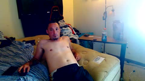 Snapshot of yobleez chatting on June 13, 2026, 6:50 pm yobleez online show from June 13, 2026, 6:50 pm