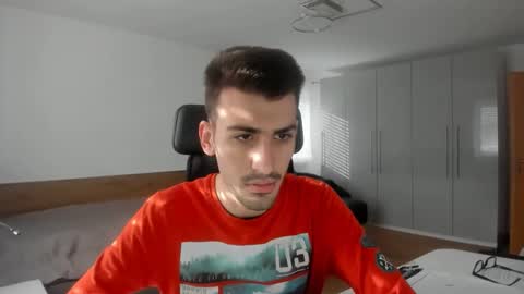 yoda130305 online show from November 18, 2025, 9:25 am