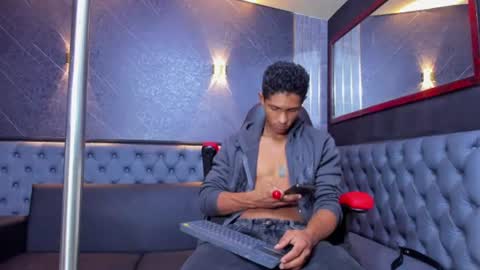 Snapshot of yoel_blessed chatting on June 18, 2026, 11:14 am Yoel online show from June 18, 2026, 11:14 am
