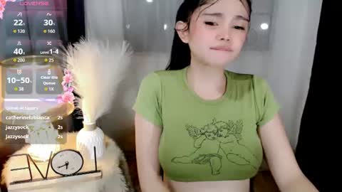 Snapshot of yogirl_abby chatting on June 14, 2026, 2:24 am Hi i am Abby i am Filipina Aussie youve ever wanted to meet NOT INTO CHEAP GUY online show from June 14, 2026, 2:24 am