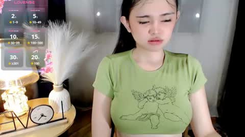 Snapshot of yogirl_abby chatting on July 7, 2026, 9:19 pm Hi i am Abby i am Filipina Aussie youve ever wanted to meet NOT INTO CHEAP GUY online show from July 7, 2026, 9:19 pm