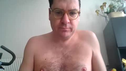 Snapshot of yohito chatting on March 17, 2026, 9:01 am yohito online show from March 17, 2026, 9:01 am