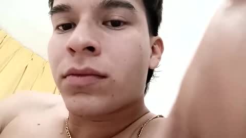 Yoiner y Mnica online show from January 12, 2025, 12:49 am