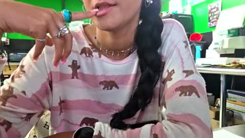 Snapshot of yoitshoney chatting on June 25, 2026, 1:15 pm Yoitshoney online show from June 25, 2026, 1:15 pm
