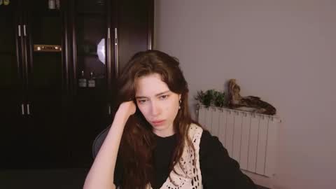 yoka_paradoxxx online show from November 22, 2025, 10:25 am