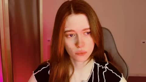 yoka_paradoxxx online show from April 27, 2026, 9:07 am