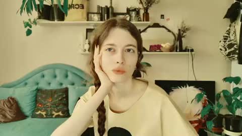 Snapshot of yoka_paradoxxx chatting on June 23, 2026, 7:17 am yoka_paradoxxx online show from June 23, 2026, 7:17 am