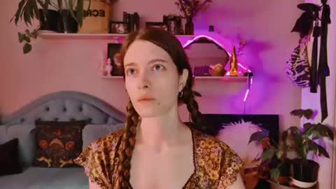 Snapshot of yoka_paradoxxx chatting on June 26, 2026, 12:42 pm yoka_paradoxxx online show from June 26, 2026, 12:42 pm