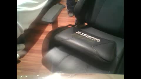 Snapshot of yokaxondoo chatting on February 19, 2025, 9:28 am yokaxondoo online show from February 19, 2025, 9:28 am