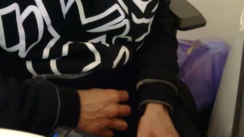 yokaxondoo online show from March 17, 2026, 6:17 am