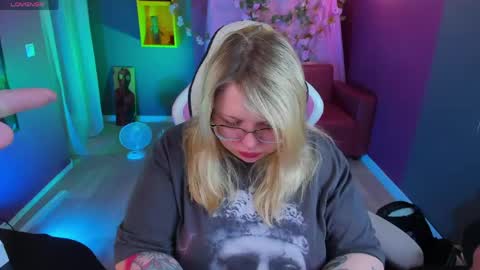 Snapshot of yoki_shizuko chatting on June 7, 2026, 6:39 am Yoki online show from June 7, 2026, 6:39 am