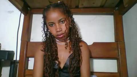 yolandrina05 online show from February 6, 2026, 1:36 pm