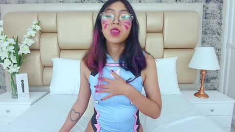 Yommi Winx online show from December 23, 2024, 8:03 pm